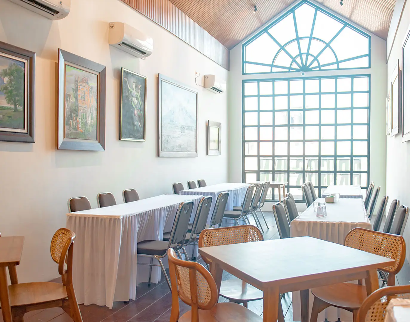 Gallery Briggs Inn Surabaya 008